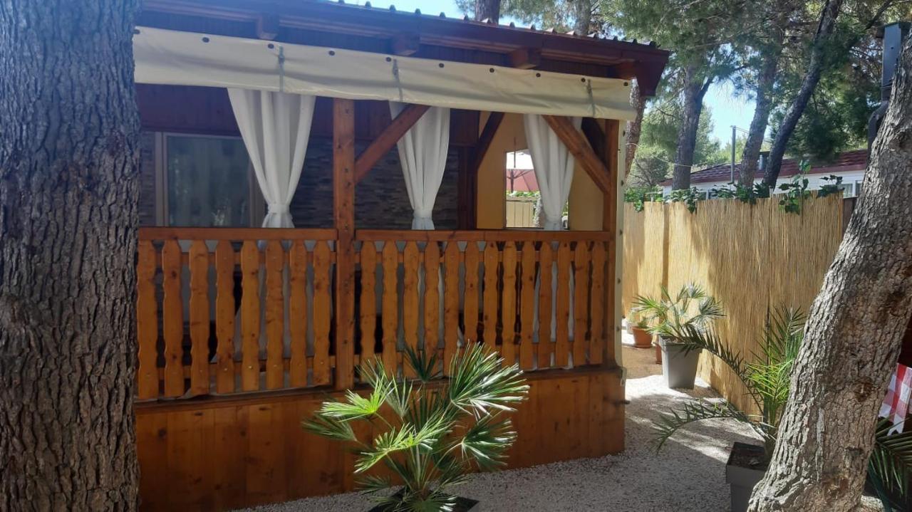 Mobile Home Lucan Драге Екстериор снимка