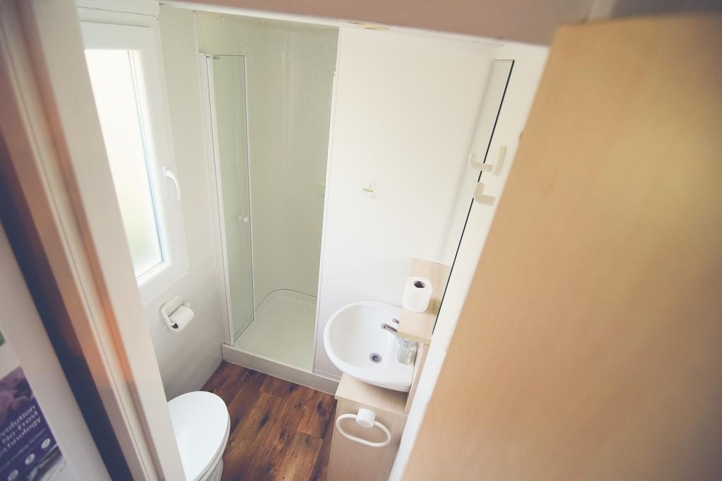 Mobile Home Lucan Драге Екстериор снимка